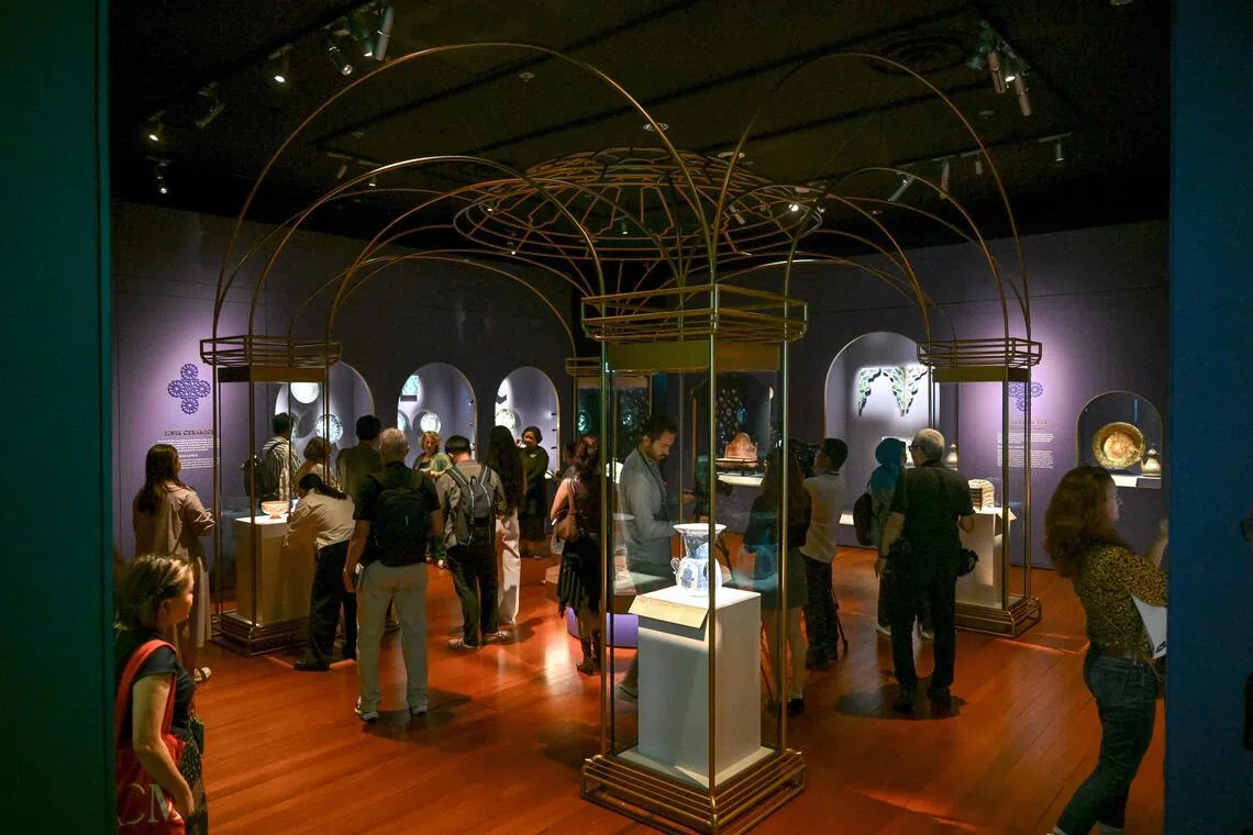 5 highlights at Crosscurrents: Masterpieces Of Mughal, Safavid, And Ottoman Art From The Musee Du Louvre