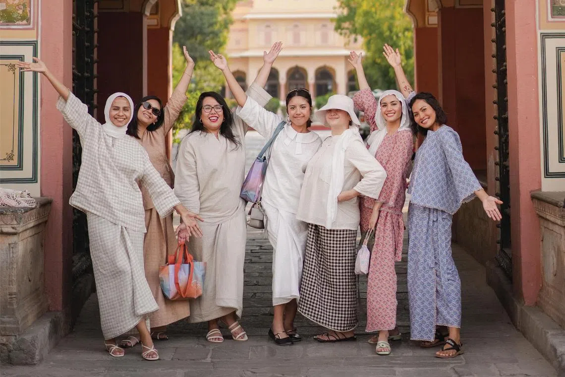 acmsian22 - Whimsigirl collection


Credit: Whimsigirl