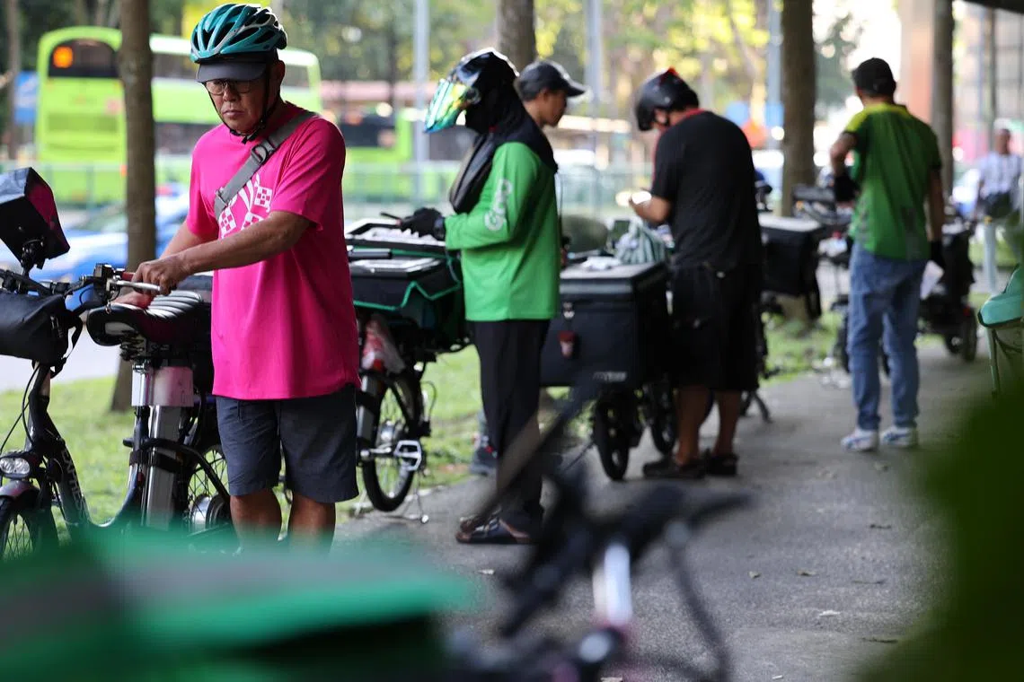 CMG20230710-HengYY01 /   王彦燕 / Grabfood 、送餐员、FoodPanda [AMK]