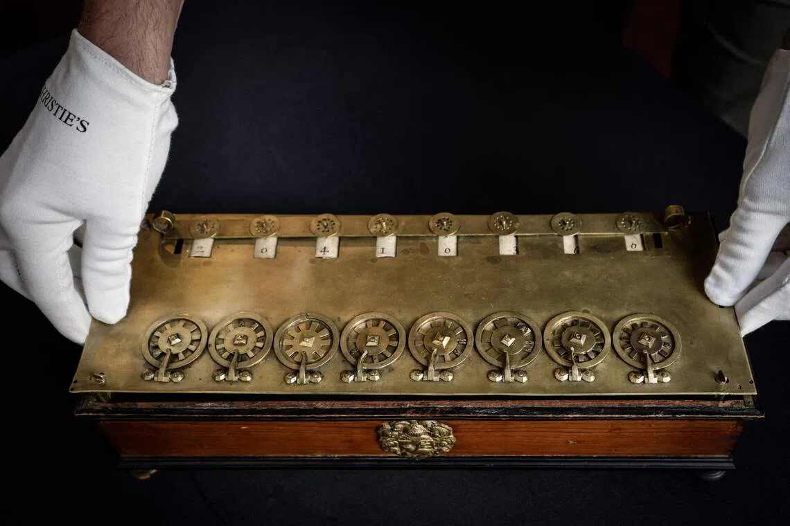 La Pascaline is one of just a handful of examples of the world’s first calculating machine, developed by French mathematician and inventor Blaise Pascal in 1642.