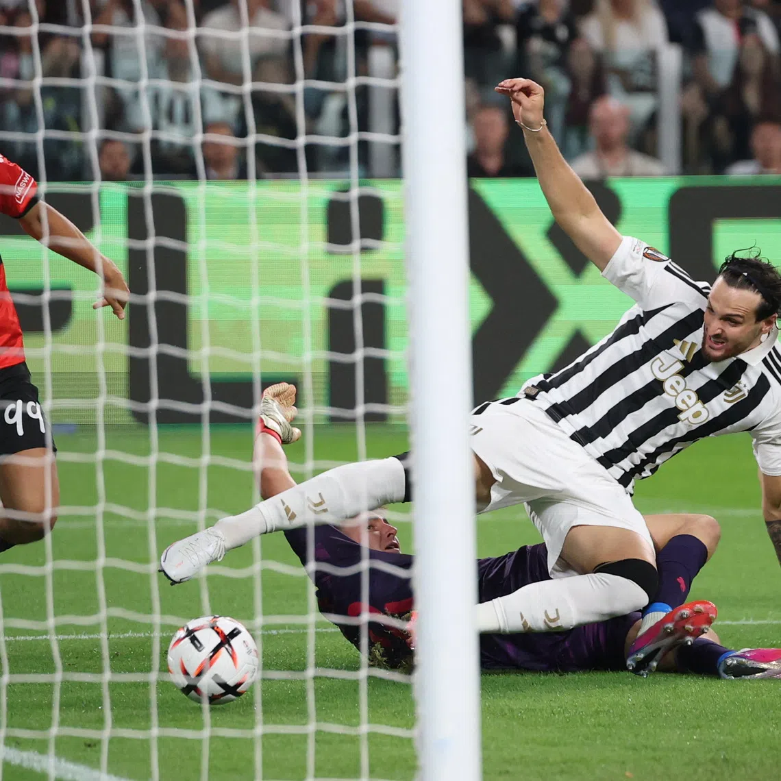 Soccer Football - UEFA Europa League - Juventus v NEC - Allianz Stadium, Turin, Italy - September 17, 2026 Juventus' Federico Gatti in action with NEC's Nikolas Polster REUTERS/Claudia Greco
