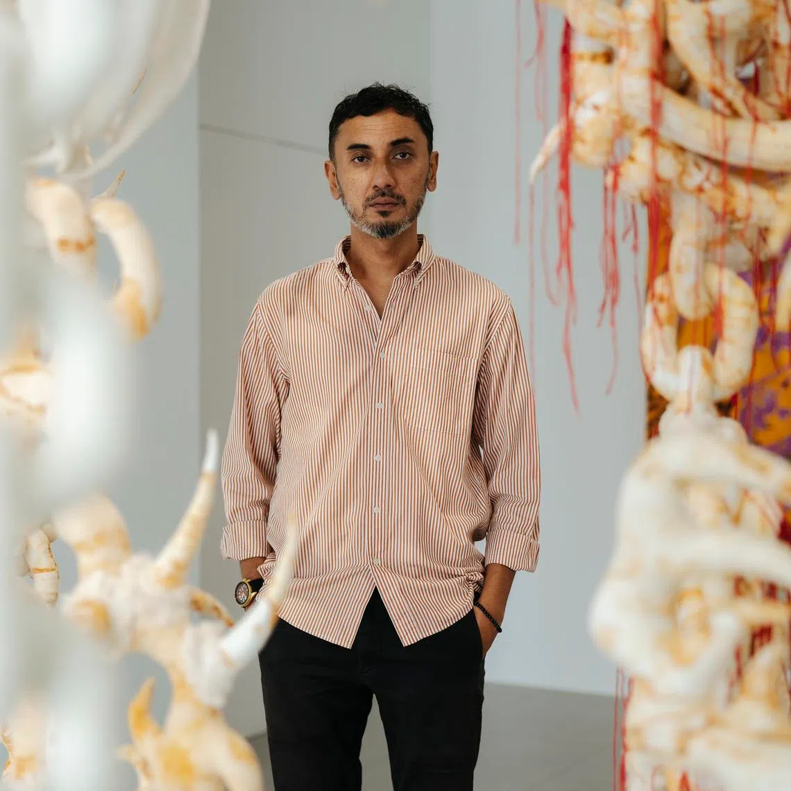 Independent curator Syed Muhammad Hafiz curated the ongoing show Metamorphosis, featurng Singaporean batik modernist Jaafar Latiff, at Cuturi Gallery.