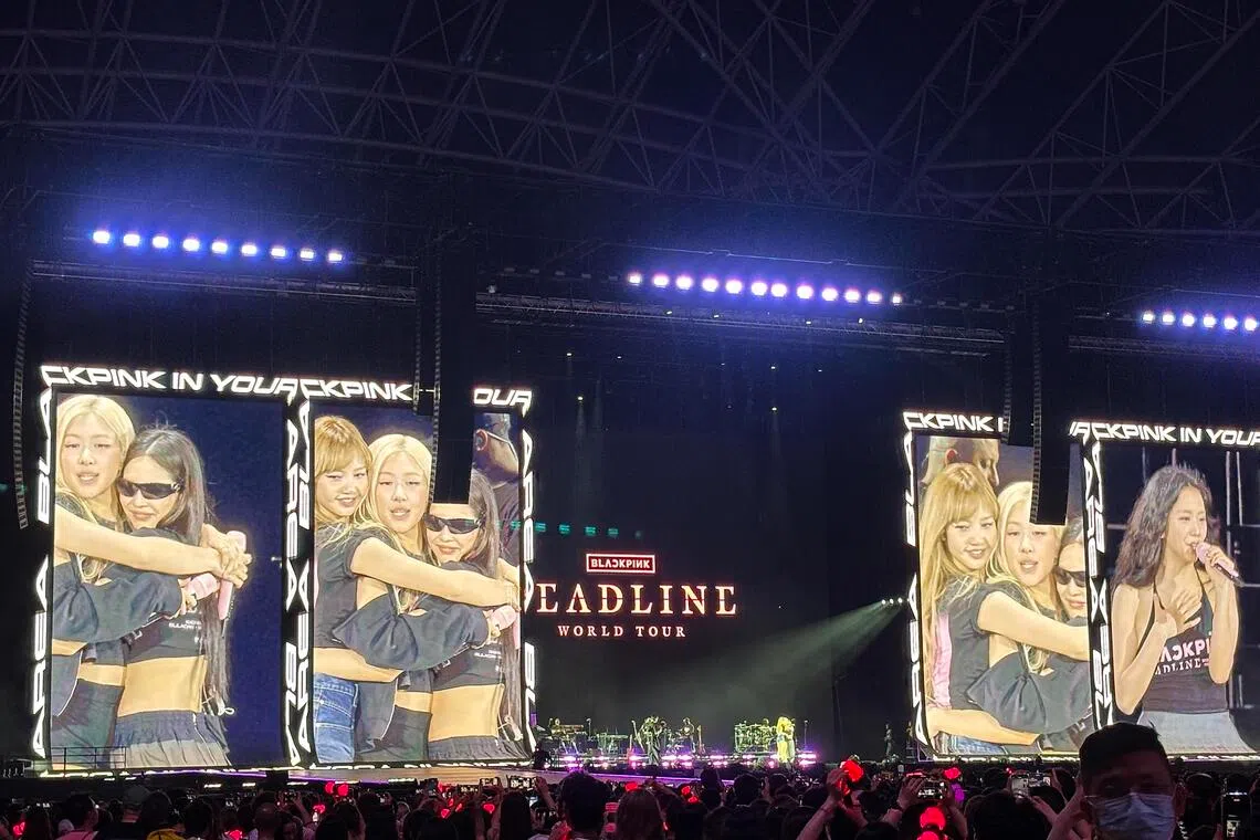 Rose eats chicken rice, brings fan on stage on first night of Blackpink’s National Stadium concerts