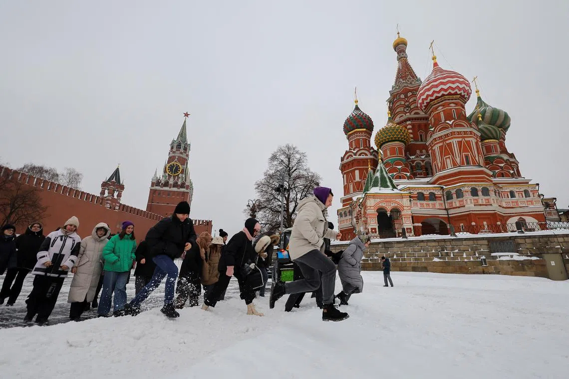 A foreigner entering Russia would be prohibited from “interfering with the activities of public authorities of the Russian Federation".