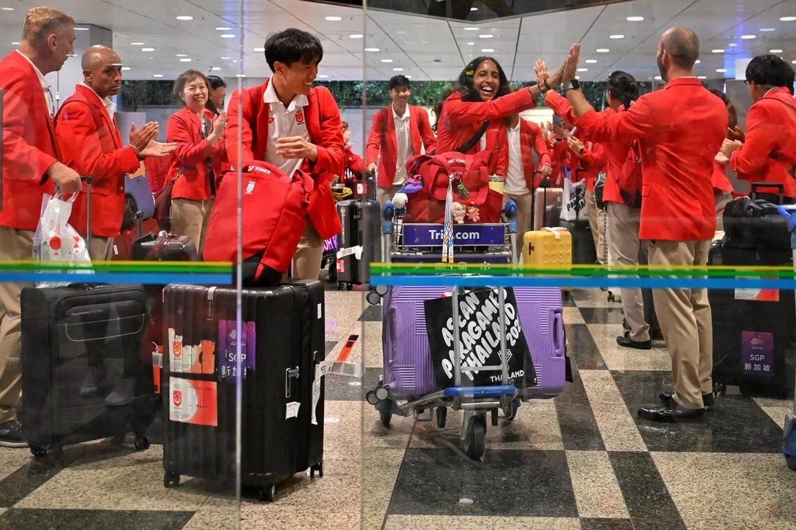 From second right: Shanti Pereira and Calvin Quek and the rest of athletics contingent arriving at Changi Airport Terminal 3, following the conclusion of their 2025 SEA Games campaign on Dec 17, 2025.