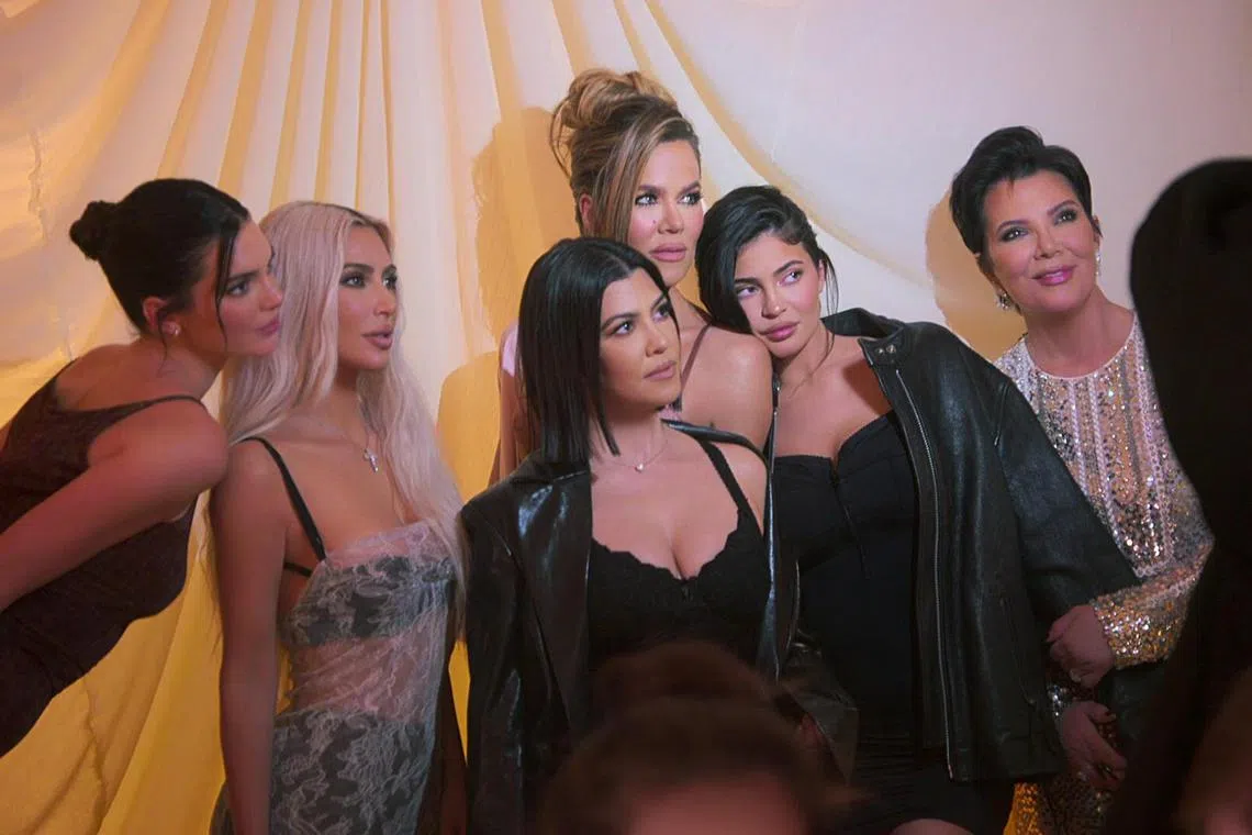 adkardash27 - (L-R) Kendall Jenner, Kim Kardashian, Kourtney Kardashian, Khloe Kardashian, Kylie Jenner and Kris Jenner

source/copyright: Disney+
free for publicity use
upload the pic into Life folder