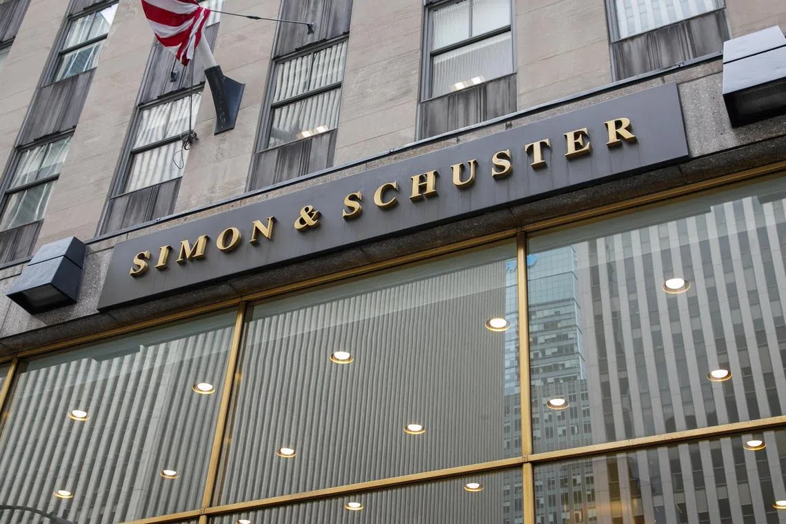 epa10789301 Simon & Schuster publishing company offices in New York, New York, USA, 07 August 2023. According to multiple news sources, Paramount Global is close to announcing a sale of its publisher Simon & Schuster to private investment giant KKR.  EPA-EFE/SARAH YENESEL 24361