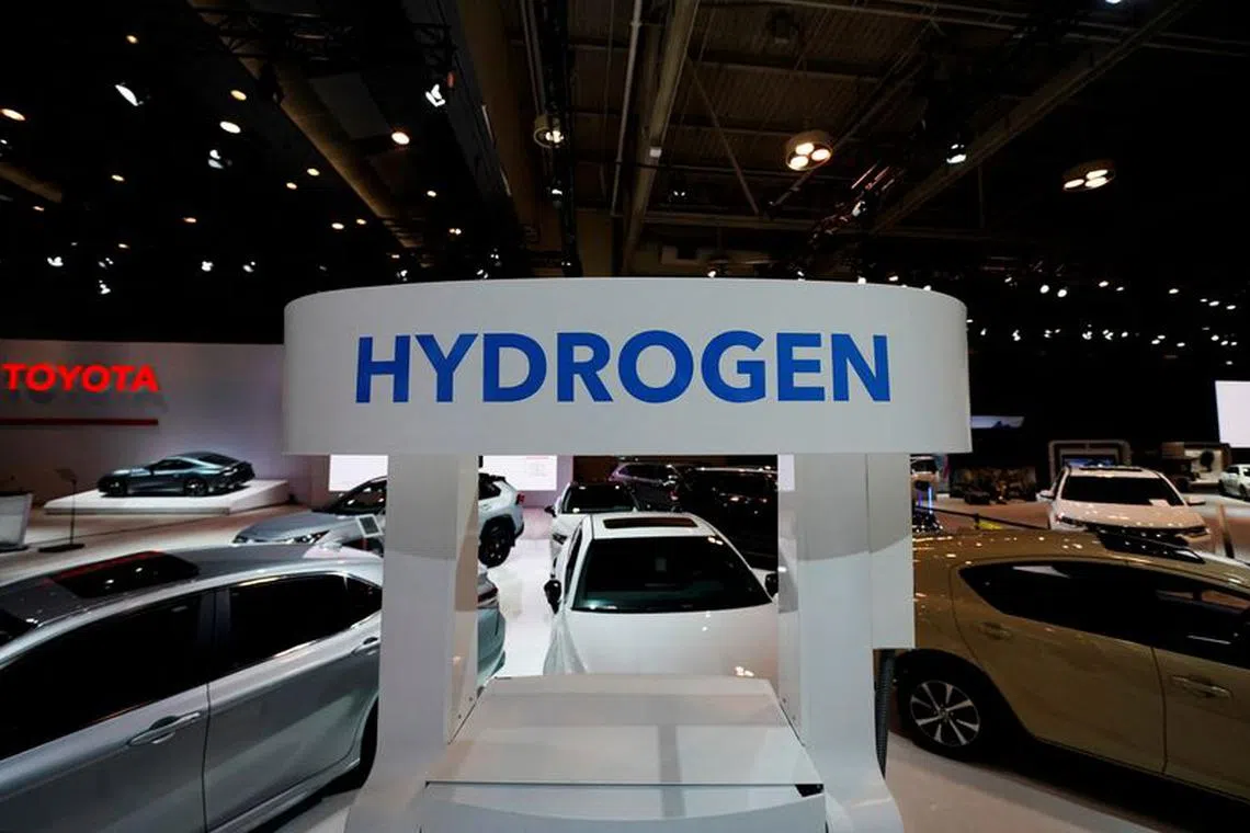 FILE PHOTO: A hydrogen pump is seen at the Canadian International AutoShow in Toronto, Ontario, Canada, February 13, 2019.   REUTERS/Mark Blinch