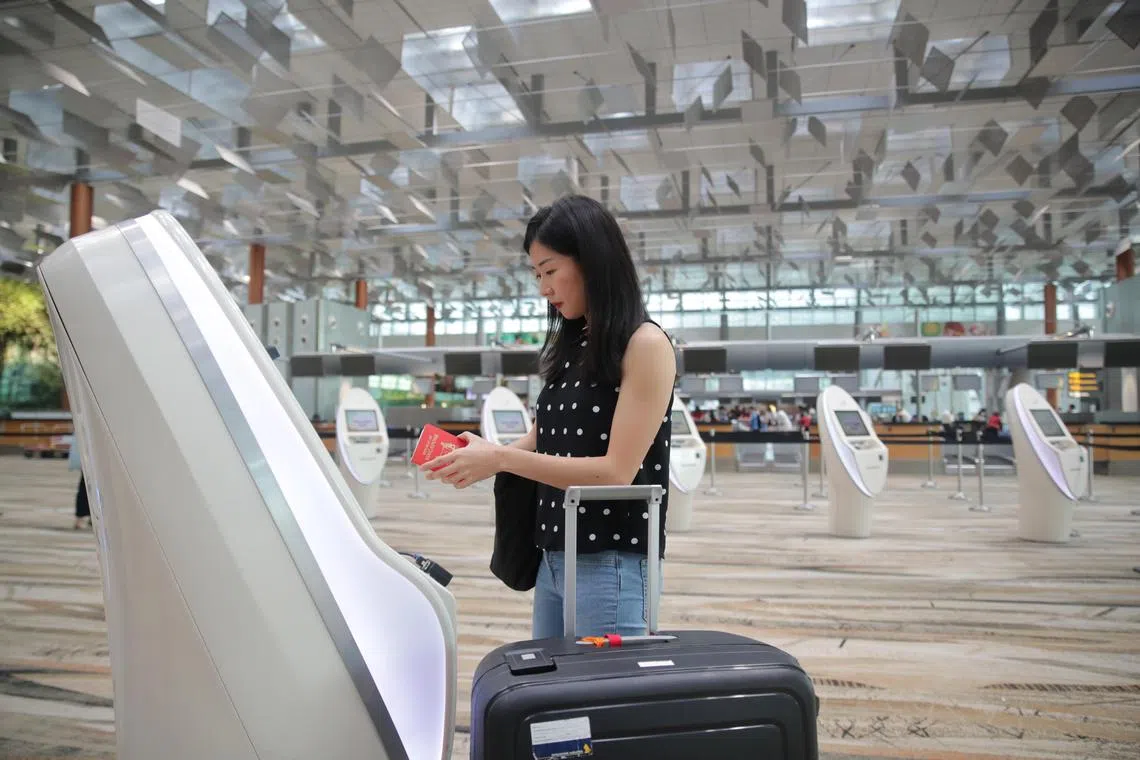 Save on airfare with flight booking tips and hacks.