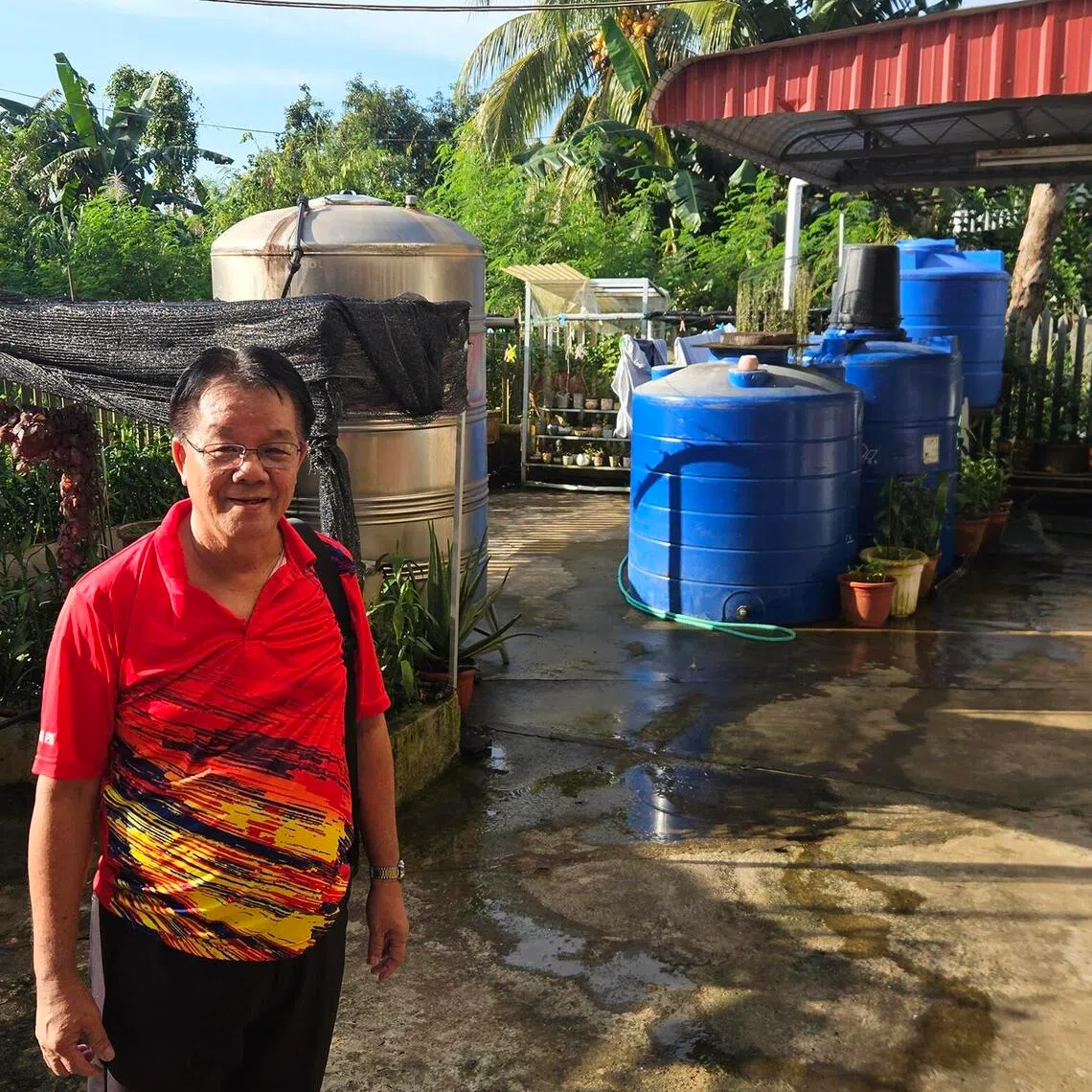 Kunak community leader Chong Pak Kong said said blue plastic tanks have become essential to overcome low water pressure.