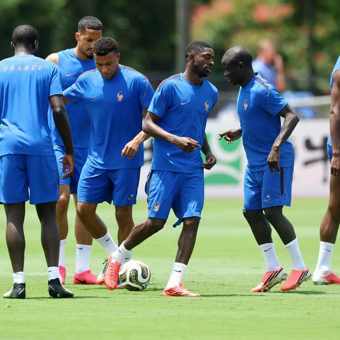 Soccer Football - FIFA World Cup 2026 - France Training - Southern Methodist University, Dallas, Texas, U.S. - July 13, 2026 France's William Saliba, Kylian Mbappe, Ousmane Dembele, Ngolo Kante and Aurelien Tchouameni during training REUTERS/Kai Pfaffenbach