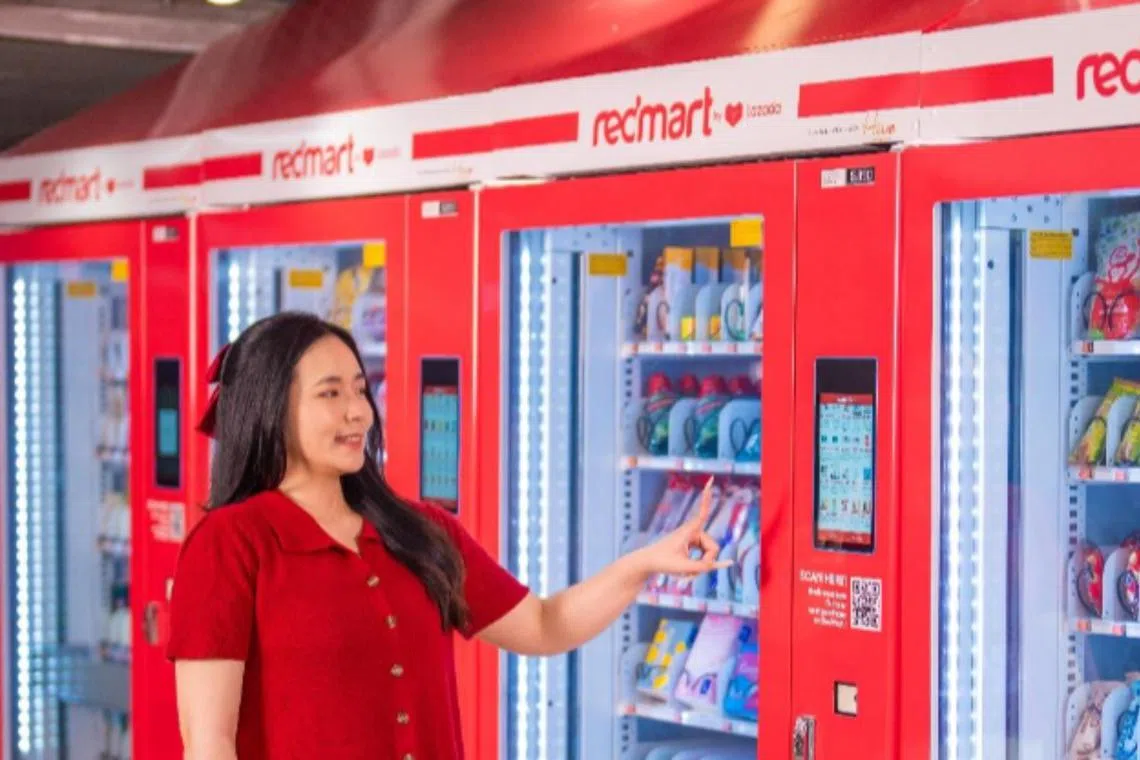 Consumers using RedMart’s vending machines must use the Lazada app to pay for their purchases.