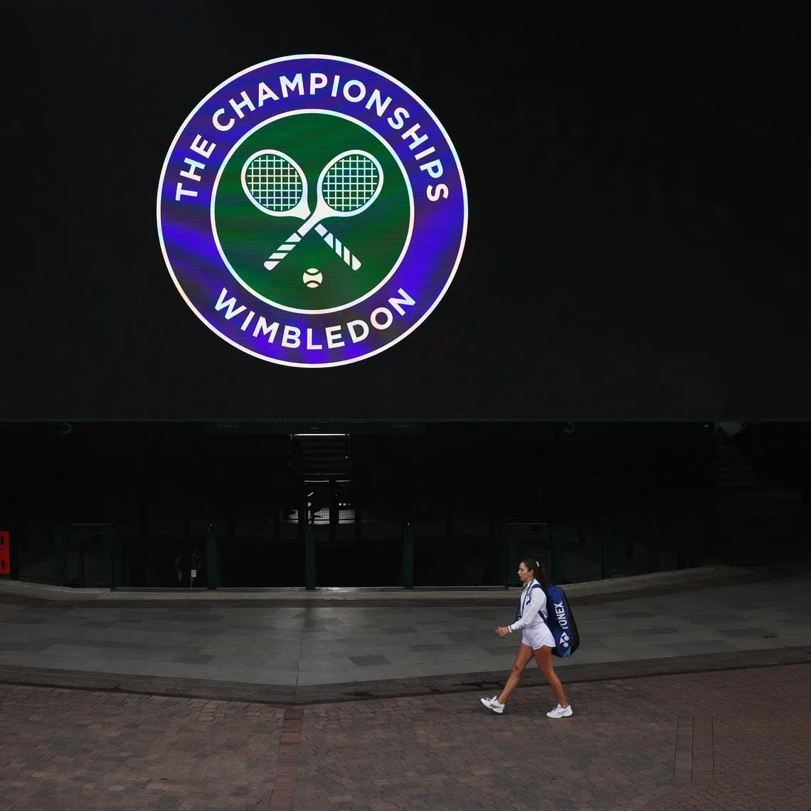 Tennis - Wimbledon - All England Lawn Tennis and Croquet Club, London, Britain - June 29, 2026 General view of the Wimbledon logo ahead of the tournament REUTERS/Marko Djurica