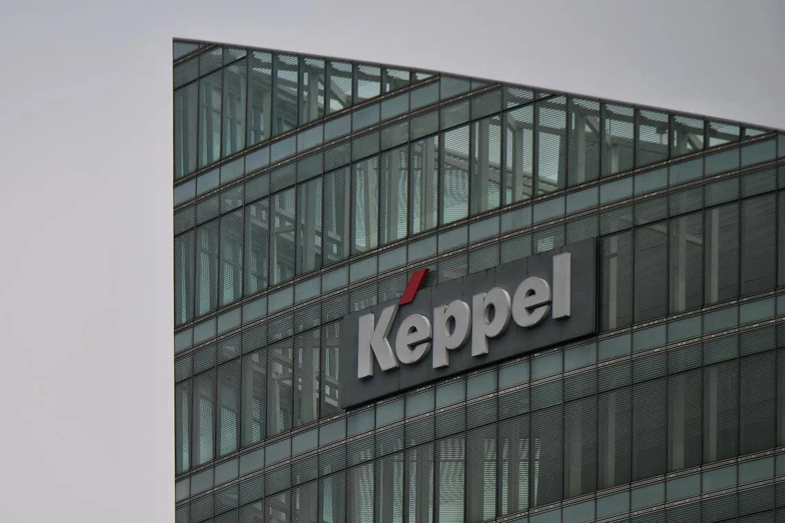 Keppel shareholders will receive S$2601.68 worth of the Sembmarine shares for every 1,000 Keppel shares they own.
