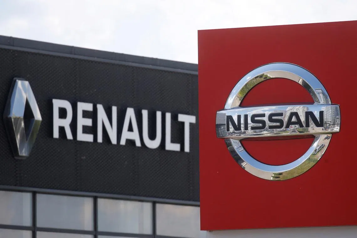 Negotiations between Renault and Nissan are ongoing with less than two weeks remaining to meet a Nov 15 target the automakers had set to reach a deal.