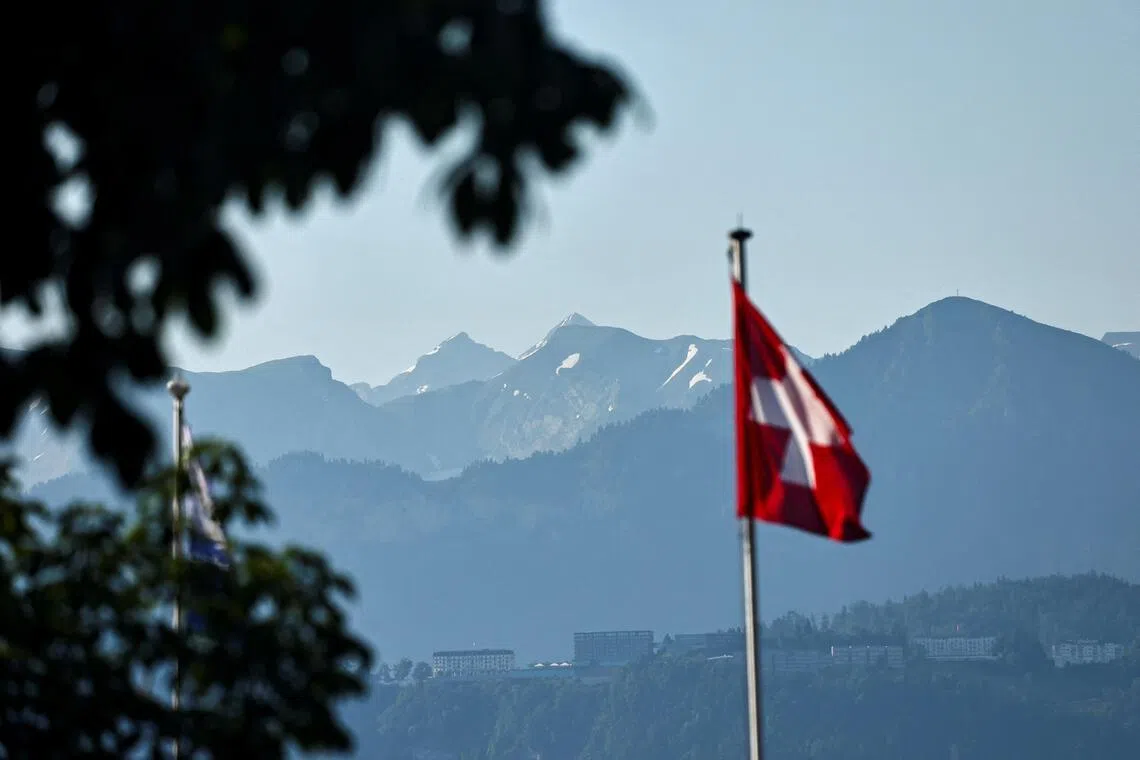 Switzerland starts talks to acquire non-US air defence system