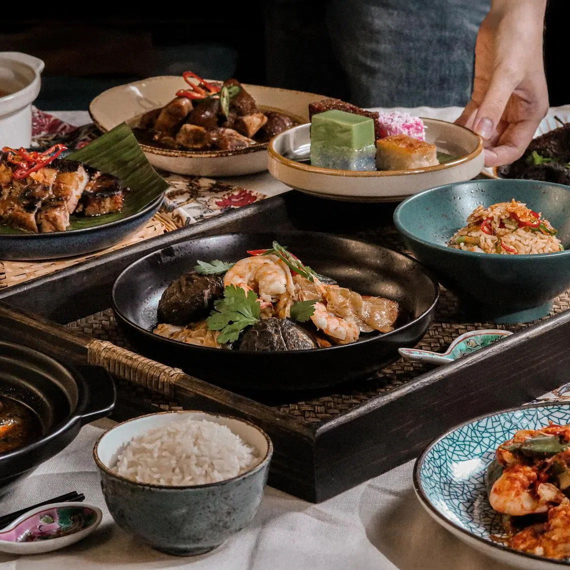 hypicks26 - Rempapa (PLQ) - Peranakan Menu_Group Shot_Credit Rempapa

Float: Life
Credit: Rempapa