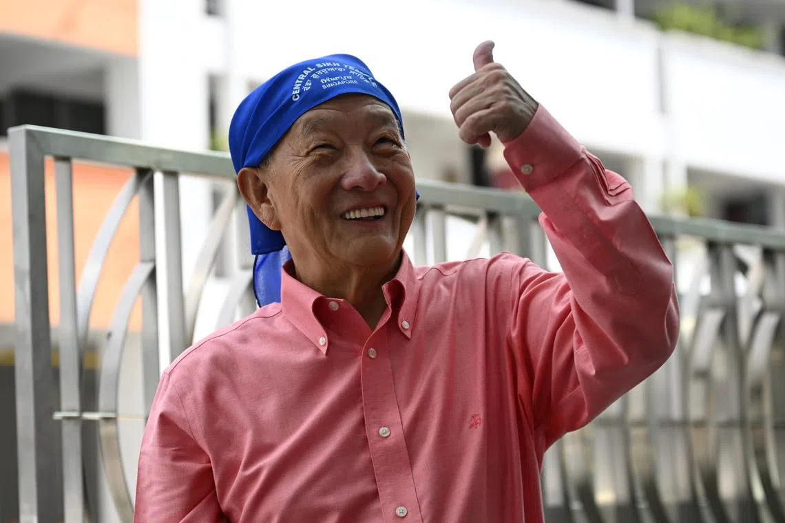 Presidential hopeful Ng Kok Song visited the Central Sikh Gurdwara at Towner Road on Sunday (July 23). Detailed caption to come.