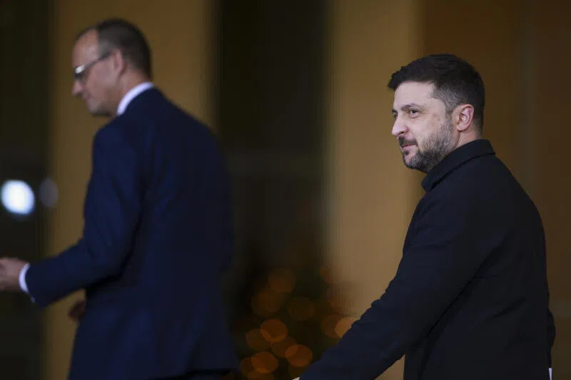 US tells Ukraine to withdraw from Donetsk region for peace deal, says source