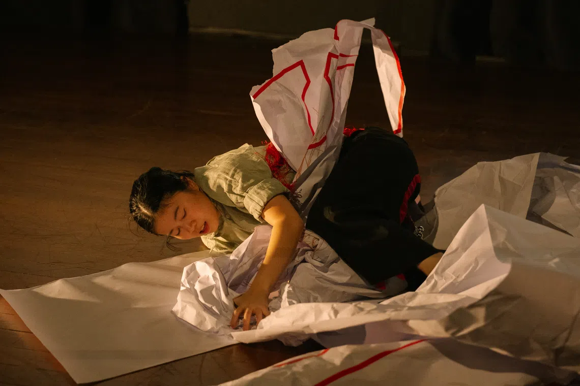 Dancer Chew Shaw En in Descendants.