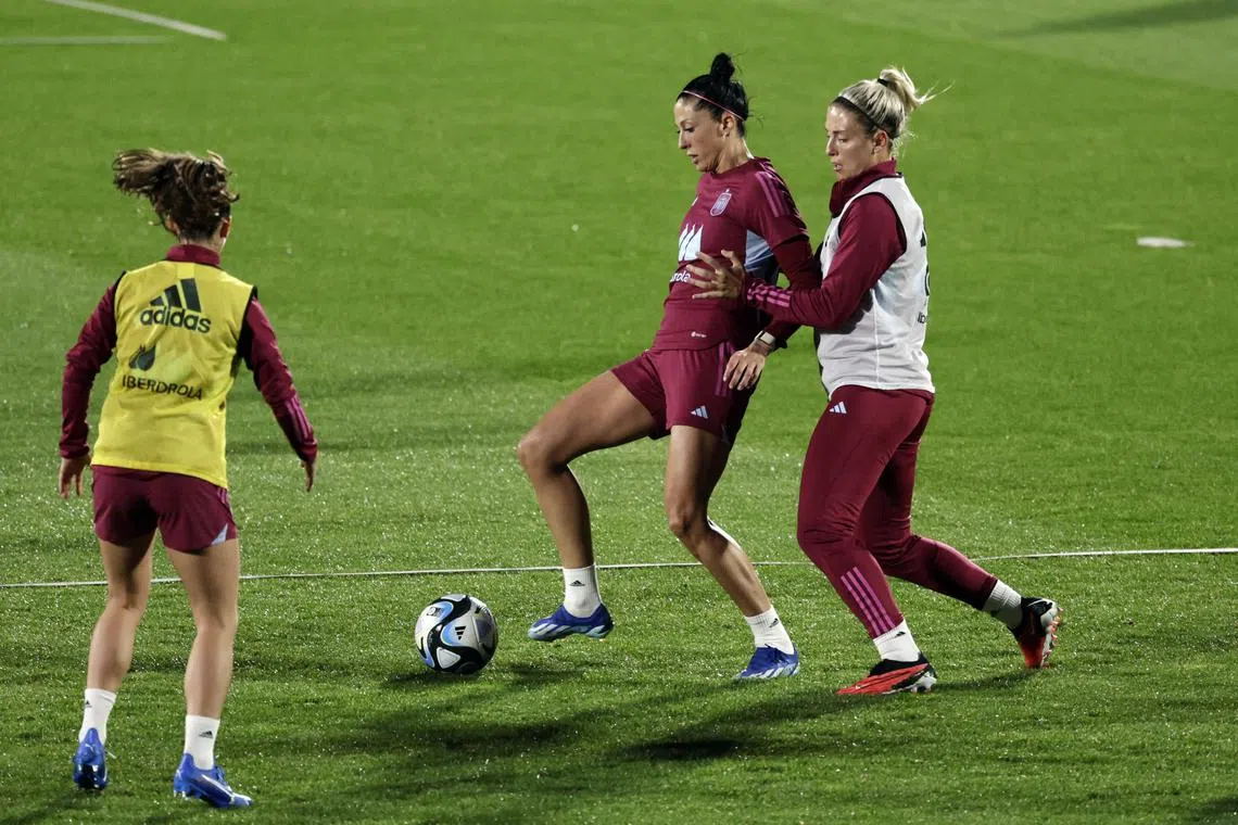 Spain's Jennifer Hermoso (middle) and Alexia Putellas during a national team training session at Las Rozas.