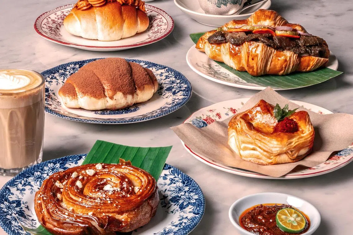 eqnational09 - 1. SG 60 Collection Group Shot


Source and copyright: Tiong Bahru Bakery
Condition: Free
Float: SUNLIFE