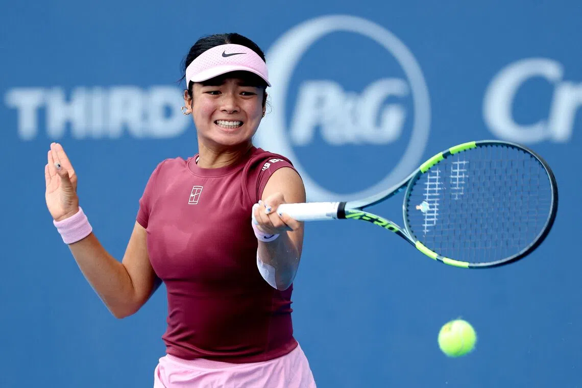 Alexandra Eala returning a shot to Elena-Gabriela Ruse at the Cincinnati Open on Aug 15.