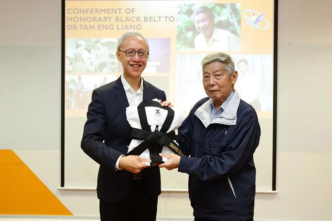 Conferment of Honorary Black Belt to Dr Tan Eng Liang (Right) on 16 May 2023.

Photo: Singapore Taekwondo Federation