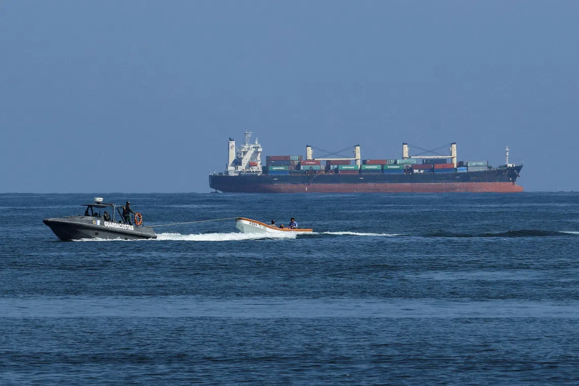 FILE PHOTO: A coast guard boat of the Venezuelan Navy operates off the Caribbean coast on the day Venezuela's President Nicolas Maduro says that his country would deploy military, police, and civilian defenses at 284 \"battlefront\" locations across the country, amid heightened tensions with the U.S., in Puerto Cabello, Venezuela, September 11, 2025. REUTERS/Juan Carlos Hernandez/File Photo