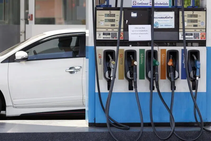 Growing gap between oil futures and supplies that determine costs for consumers