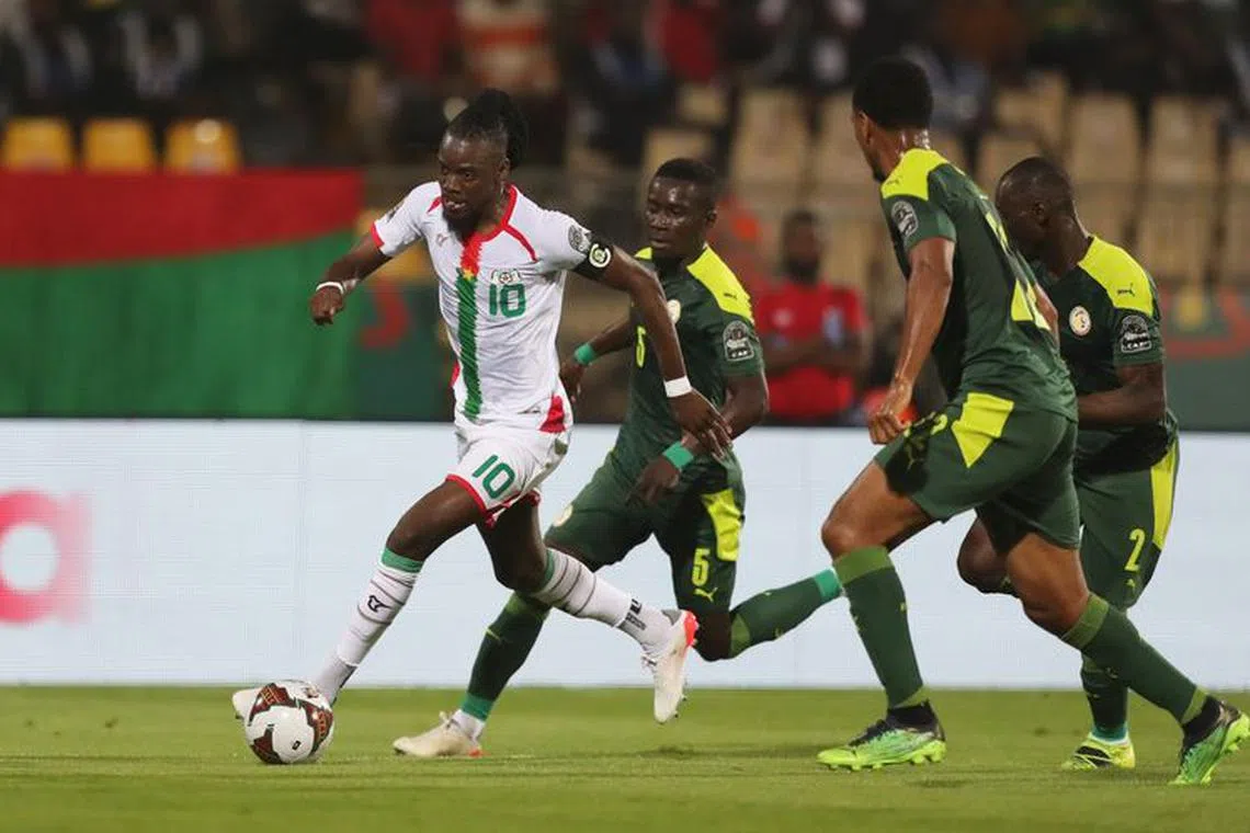 Soccer Football - Africa Cup of Nations -  Semi Final - Burkina Faso v Senegal -  Ahmadou Ahidjo Stadium, Yaounde, Cameroon - February 2, 2022 Burkina Faso's Bertrand Traore in action REUTERS/Mohamed Abd El Ghany/File Photo
