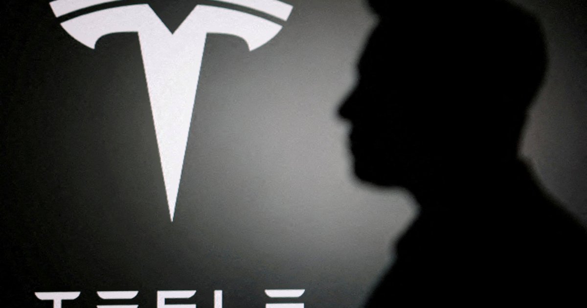 Tesla cuts spending before potential SpaceX deal even as Musk bets future on AI, robots