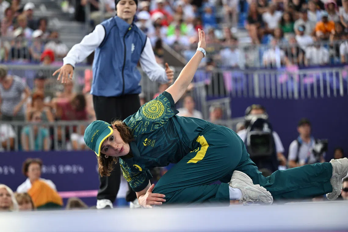 Paris 2024 Olympics - Breaking - B-Girls Round Robin - La Concorde 1, Paris, France - August 09, 2024. Raygun of Australia in action. REUTERS/Angelika Warmuth
