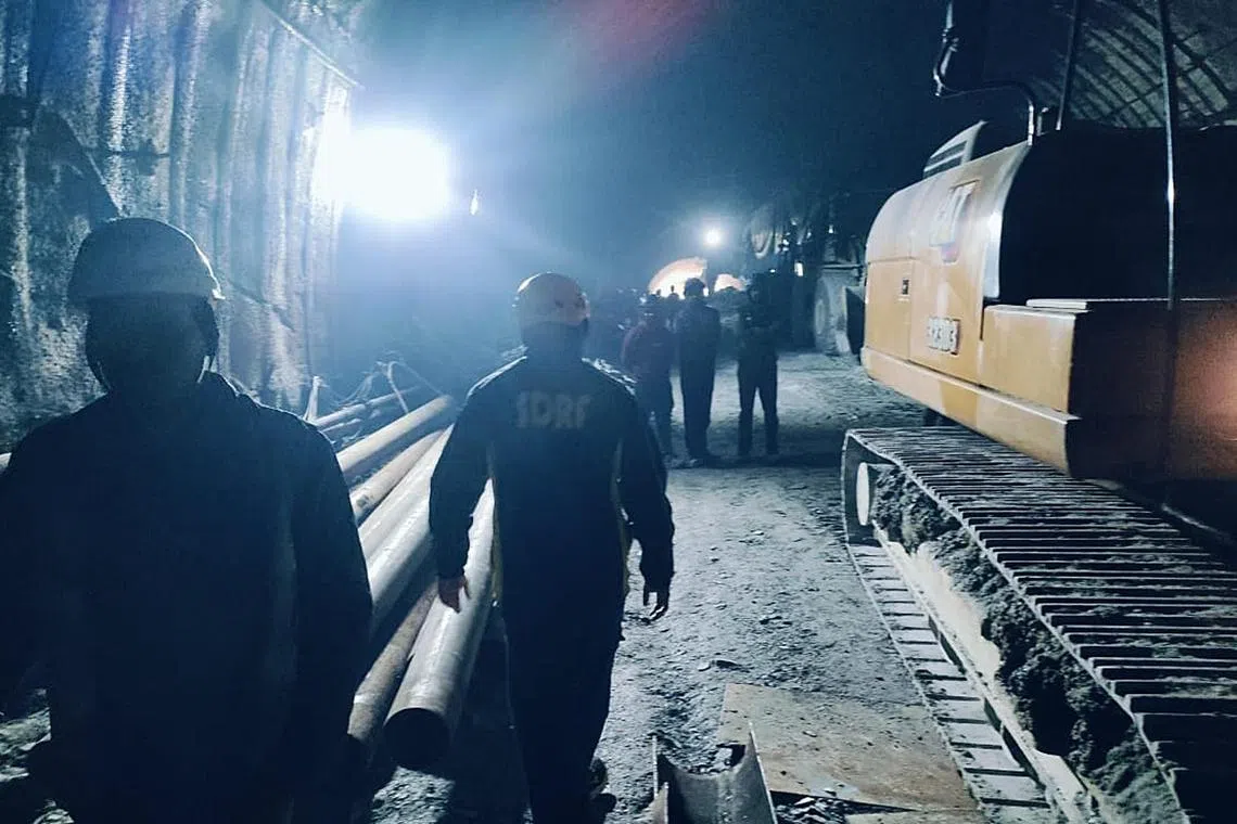 A team of geologists from the state government and educational institutions had arrived to determine the cause of the accident.