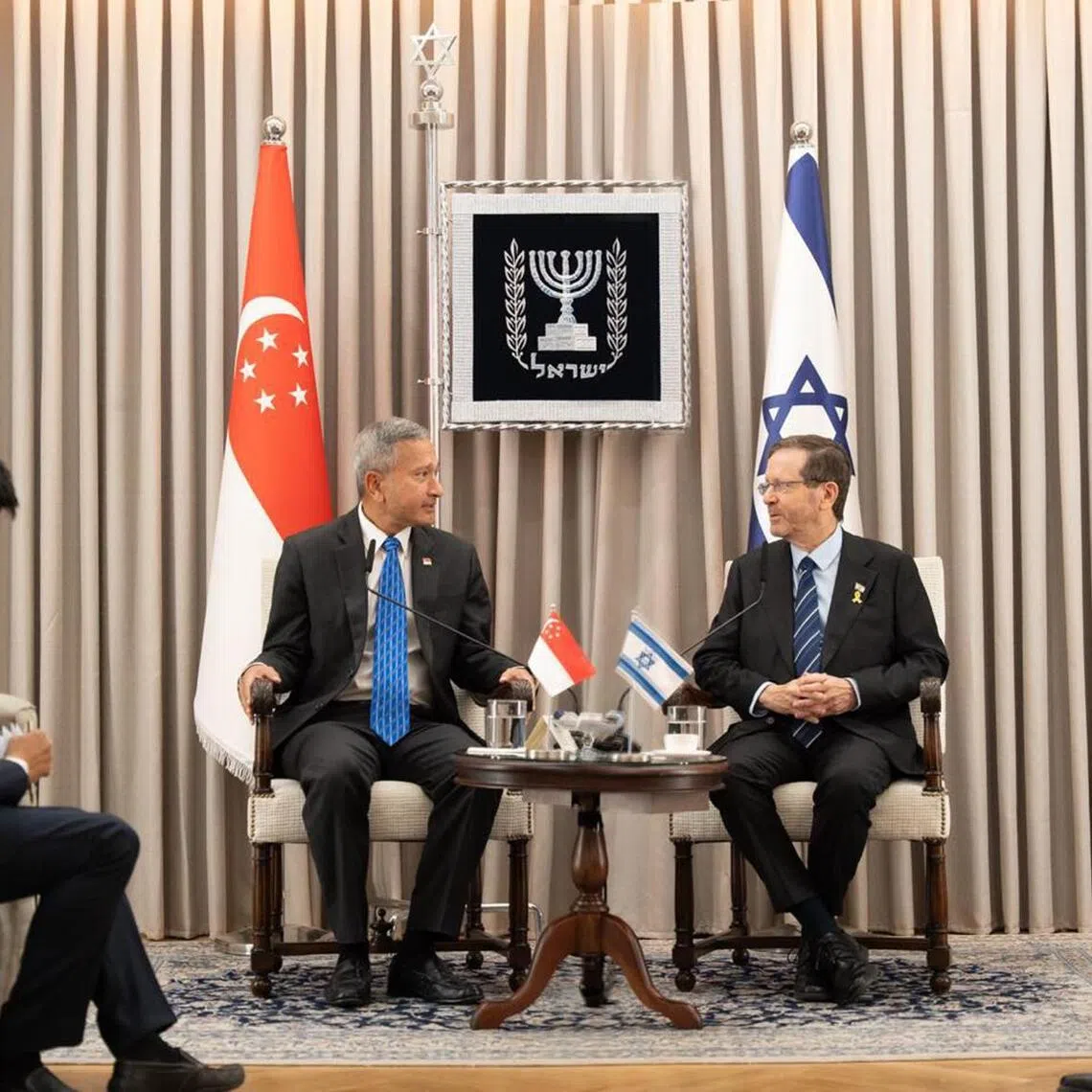 Foreign Minister Vivian Balakrishnan called on Israeli President Isaac Herzog in Jerusalem on Nov 6. 
Source: Vivian Balakrishnan/ Facebook