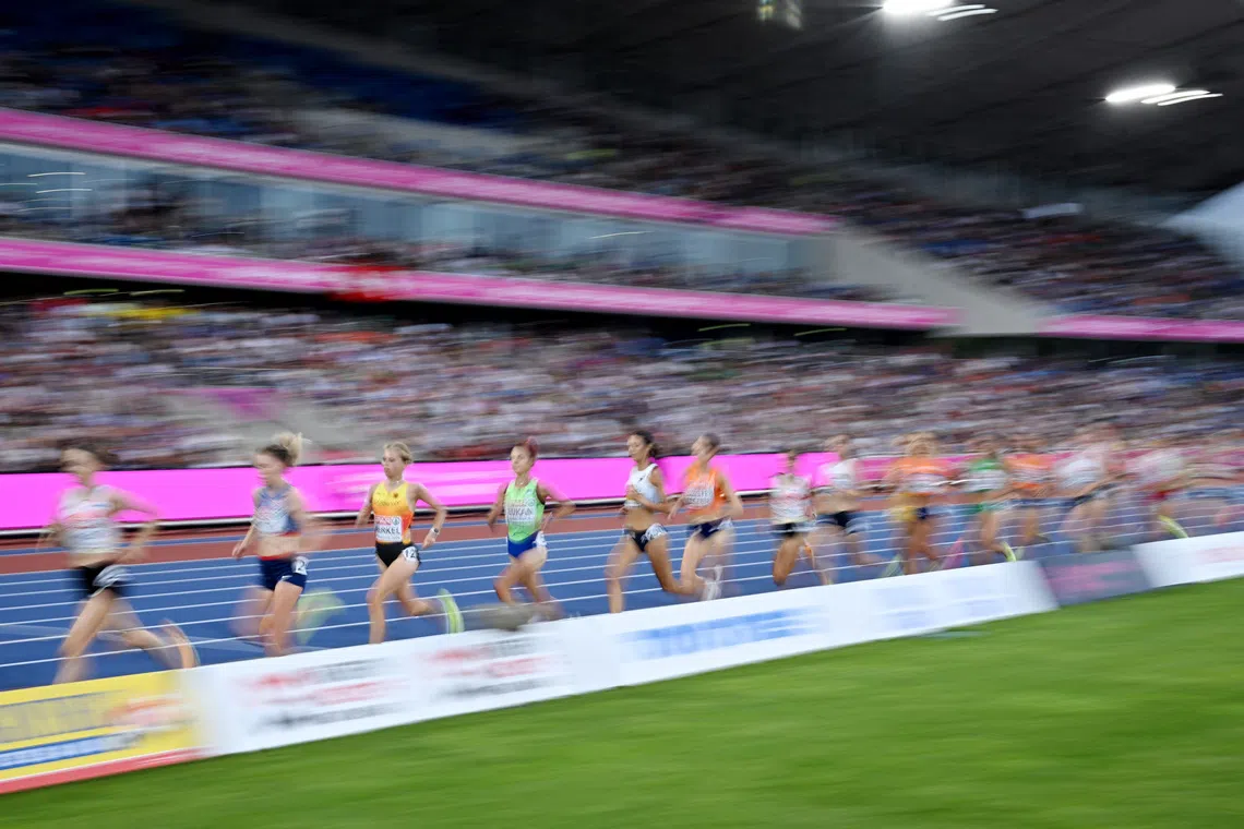 Athletics - European Athletics Championships - Alexander Stadium, Birmingham, Britain - August 14, 2026 General view during the women's 10000m final REUTERS/Dylan Martinez