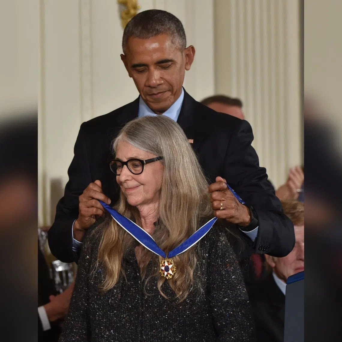 Former US President Barack Obama presents scientist Margaret Hamilton with the Presidential Medal of Freedom, the nation’s highest civilian honor in 2016.