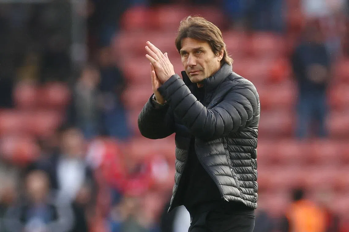 FILE PHOTO: Soccer Football - Premier League - Southampton v Tottenham Hotspur - St Mary's Stadium, Southampton, Britain - March 18, 2023 Tottenham Hotspur manager Antonio Conte applauds fans after the match Action Images via Reuters/Paul Childs/File Photo