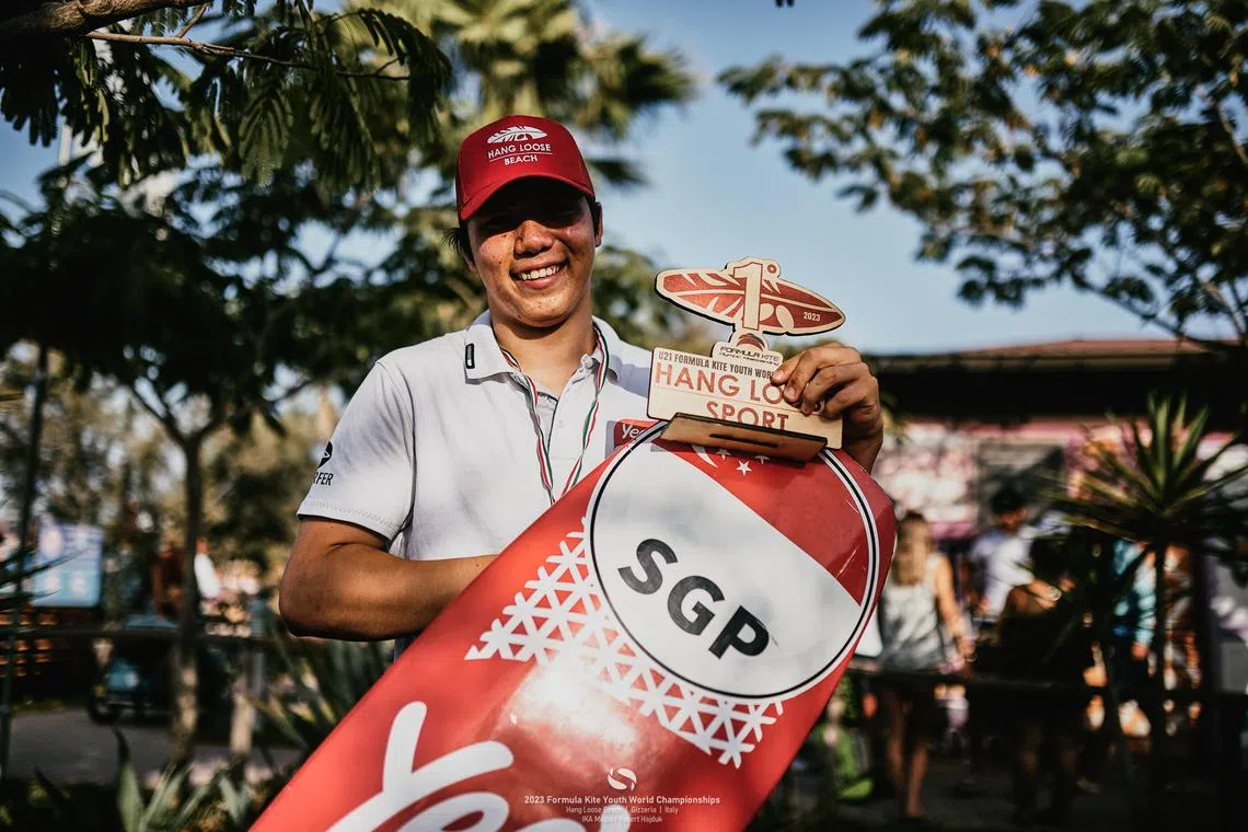 Singapore kitefoiler Maximilian Maeder clinched his third consecutive title at the Formula Kite Youth World Championships on Sunday. 