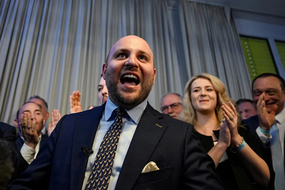 وطن نيوز – ويدفع ارتفاع أسعار الوقود دعوات اليمين المتطرف في ألمانيا للعودة إلى روسيا