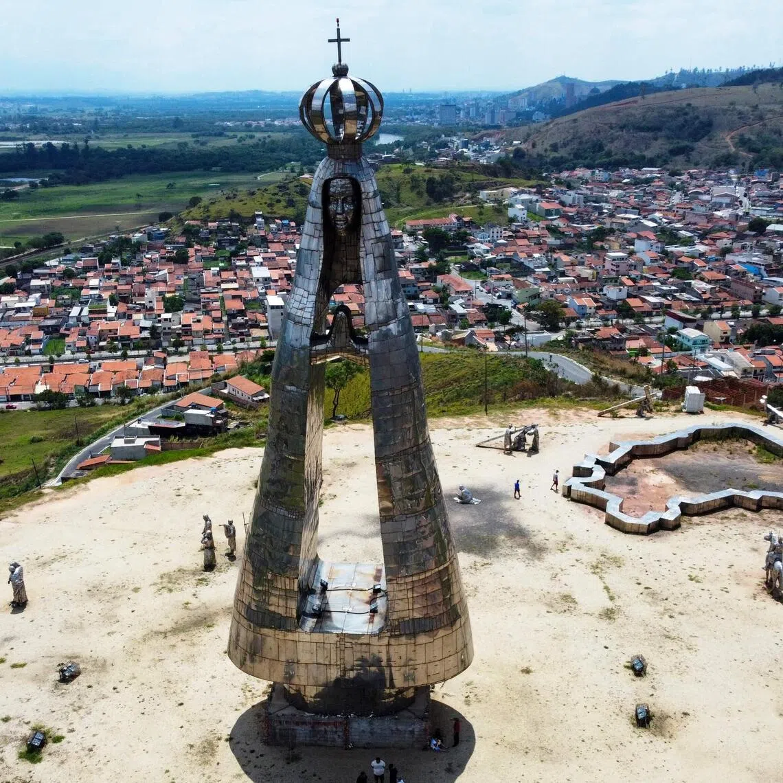 The quarrel erupted after media reports that figures in the Catholic Church were concerned about the future status of the beloved Our Lady of Aparecida.