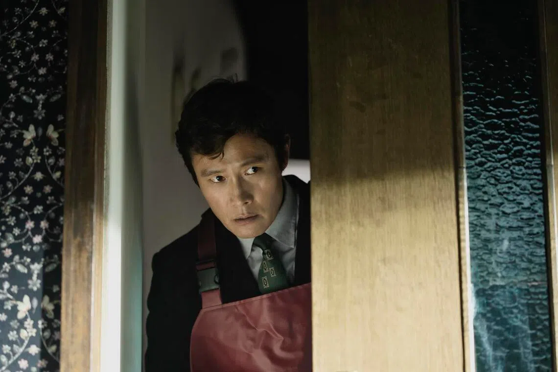 jomovie22 - Lee Byung-hun in No Other Choice.