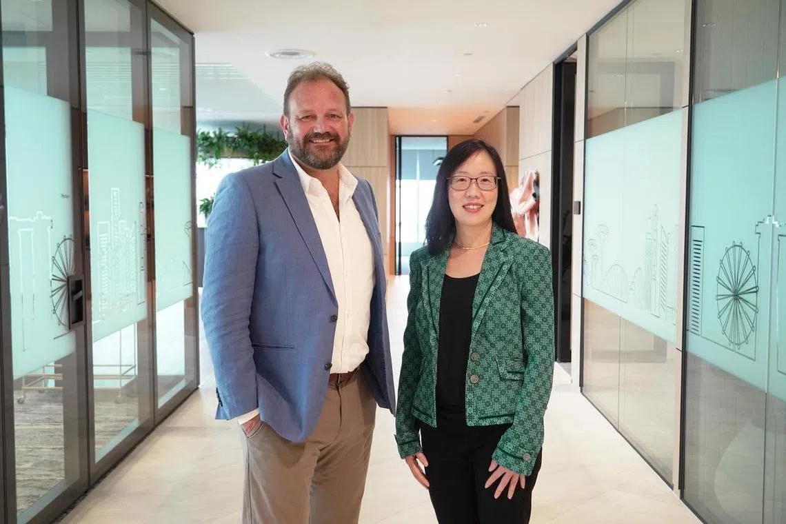 Klareco Communications co-founders Mark Worthington and Ang Shih-Huei.