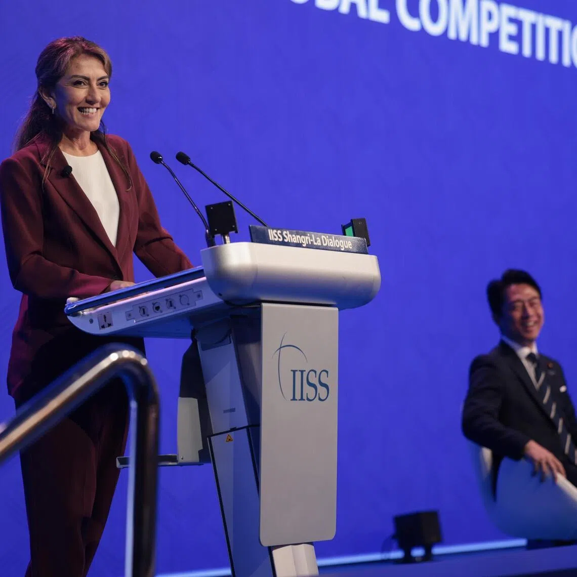 Dilan Yeşilgöz-Zegerius, Netherlands Minister of Defence and Deputy Prime Minister, bantering with Japan’s Defence Minister Shinjiro Koizumi (right) at the plenary session on Managing Regional Tensions Amid Global Competition at the Shangri-La Dialogue on May 31, 2026.