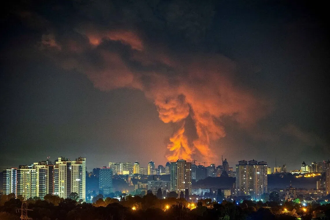 Smoke rises in the city during a Russian missile strike, amid Russia's attack on Ukraine, in Kyiv, Ukraine August 5, 2026. REUTERS/Vladyslav Sodel TPX IMAGES OF THE DAY