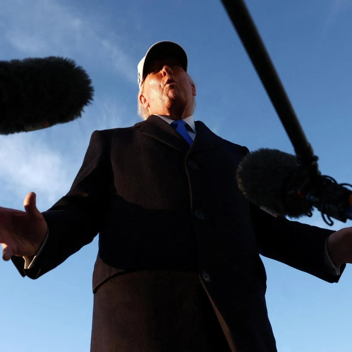 USPresident Donald Trump said he had “never liked Cabinet members walking in in sneakers.”