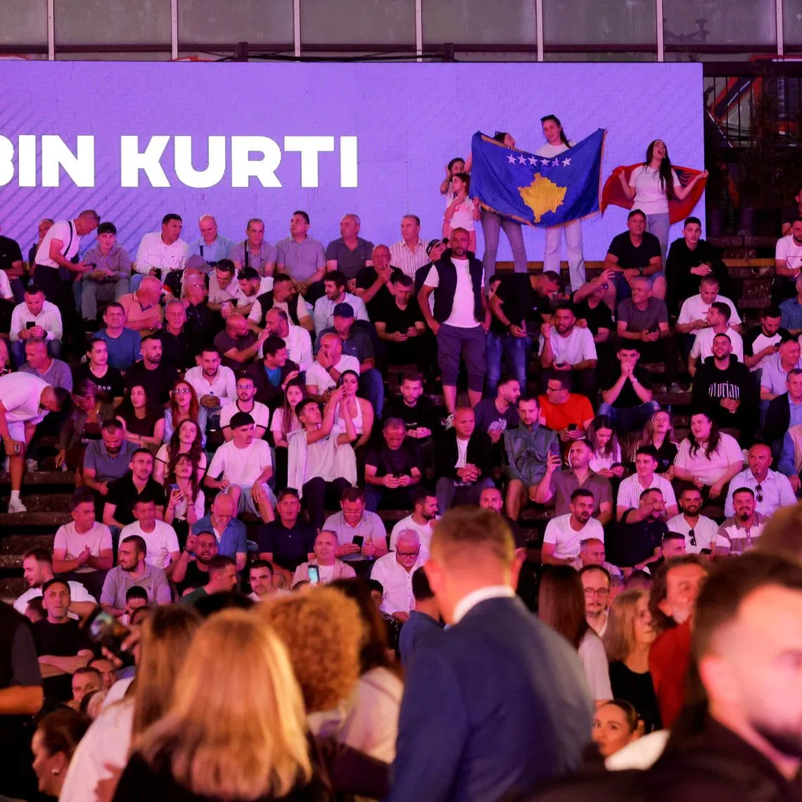 Supporters of Levizja Vetevendosje (Movement for Self-Determination) party attend the closing electoral rally for the upcoming parliamentary elections in Pristina, Kosovo June 6, 2026. REUTERS/Valdrin Xhemaj