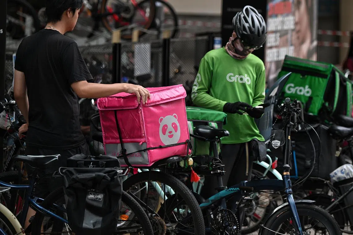 The modified foodpanda application allowed foreigners to bypass real-time verification checks and impersonate actual account owners for illegal work.