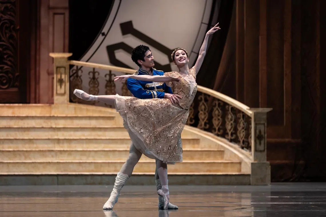 Danses de Reve by the Singapore Ballet features choreography by French artists. 