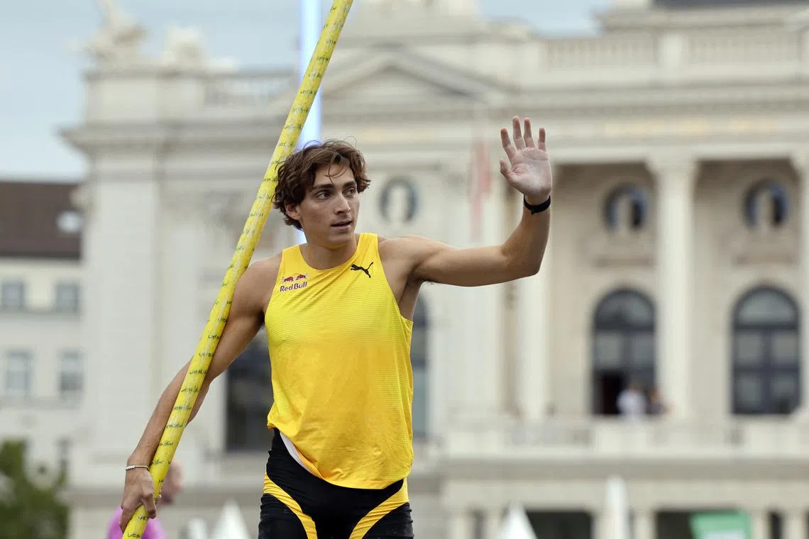 FILE PHOTO: Athletics - Diamond League - Final - Zurich - Zurich, Switzerland - August 27, 2025 Sweden's Armand Duplantis reacts during the men's pole vault final REUTERS/Stefan Wermuth/File Photo